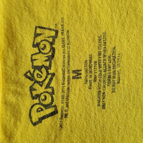 Pokémon yellow T-shirt - Picture 4 of 4